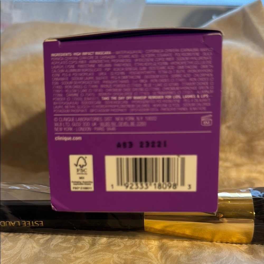 Clinique Easy Eye Duo - Black and Purple - Picture 4 of 6